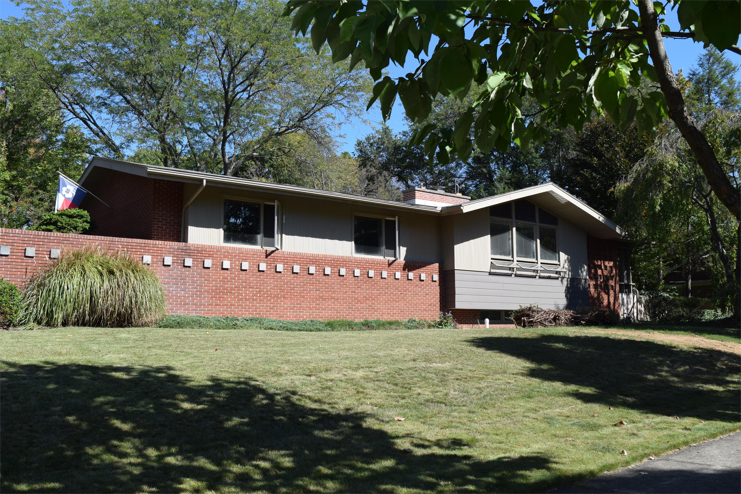 301 Homan Avenue