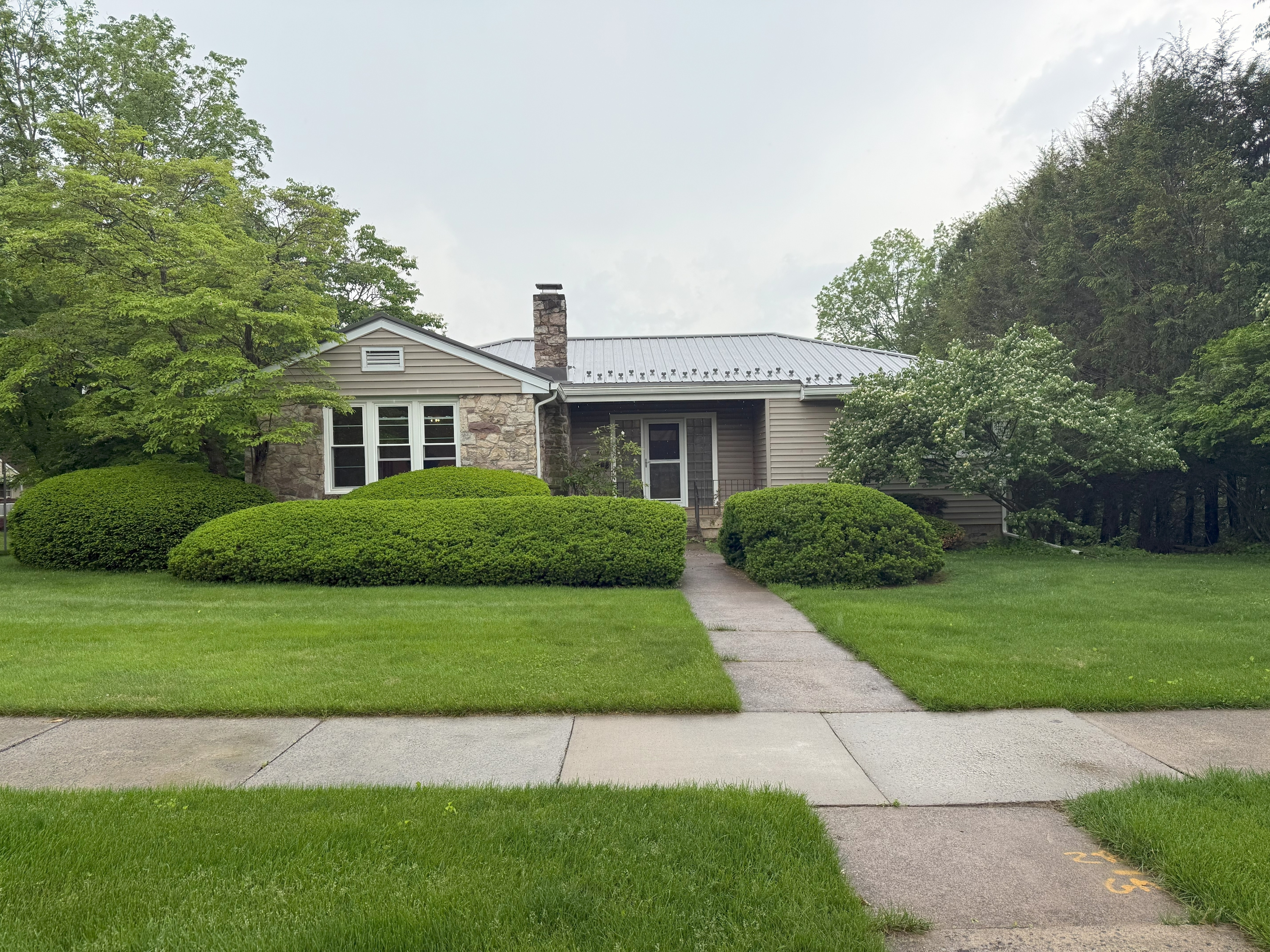 403 East Mitchell Avenue